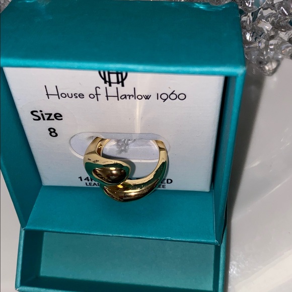New House of Harlow 1960 14Kt Gold plated Ring, Size 8, Great for Christmas 🎄! - Picture 3 of 6